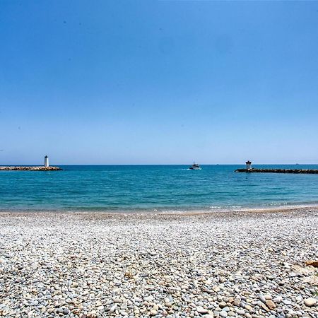 Appartamento Loft Marina Direct Plage Villeneuve-Loubet Esterno foto