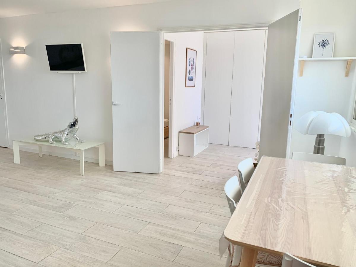 Appartamento Loft Marina Direct Plage Villeneuve-Loubet Esterno foto