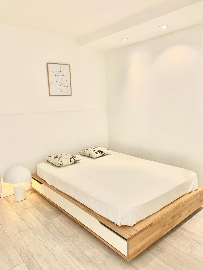 Appartamento Loft Marina Direct Plage Villeneuve-Loubet Esterno foto