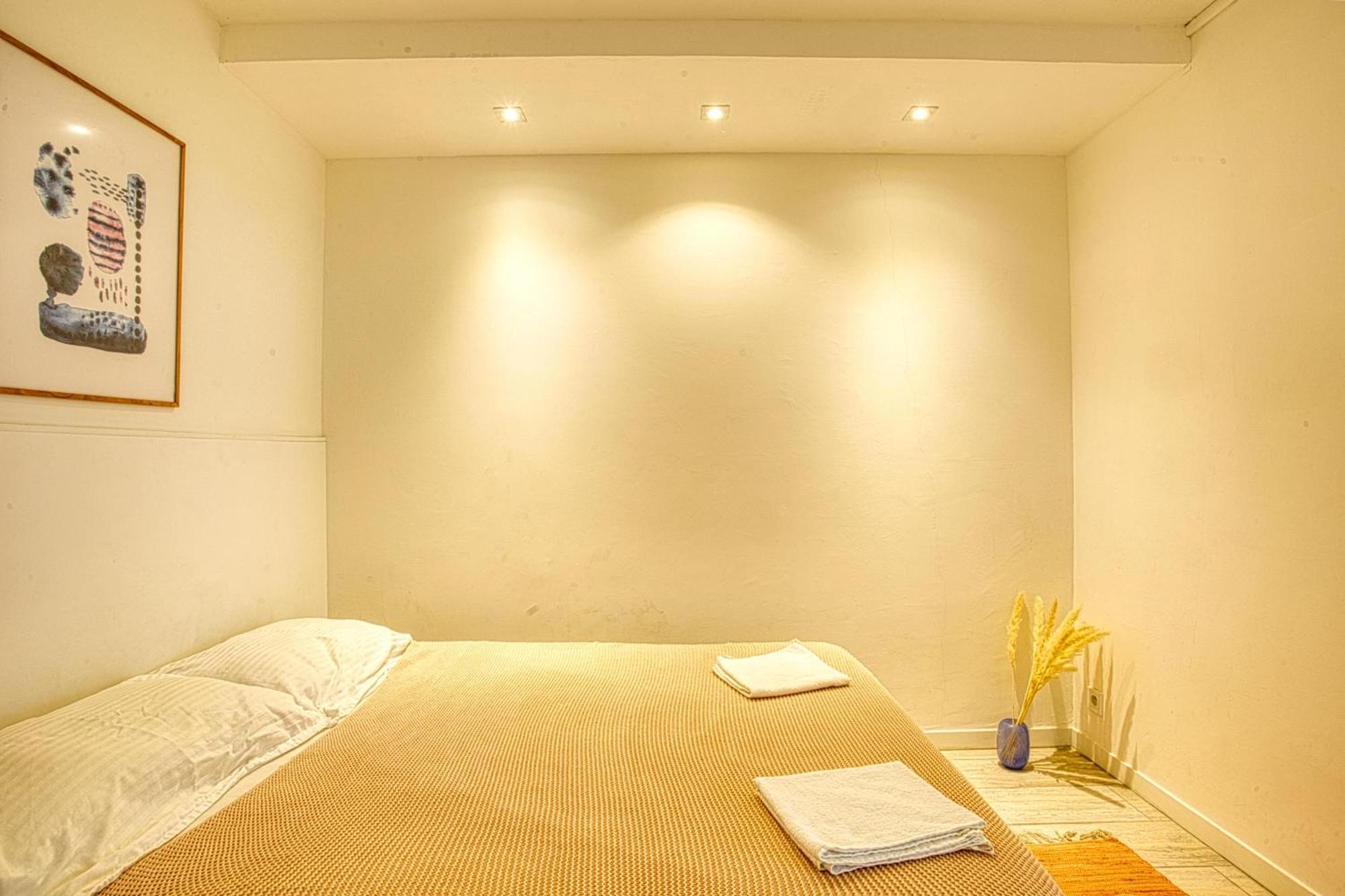 Appartamento Loft Marina Direct Plage Villeneuve-Loubet Esterno foto